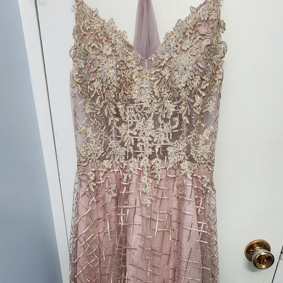 Prom Dress - Picture 1 of 6